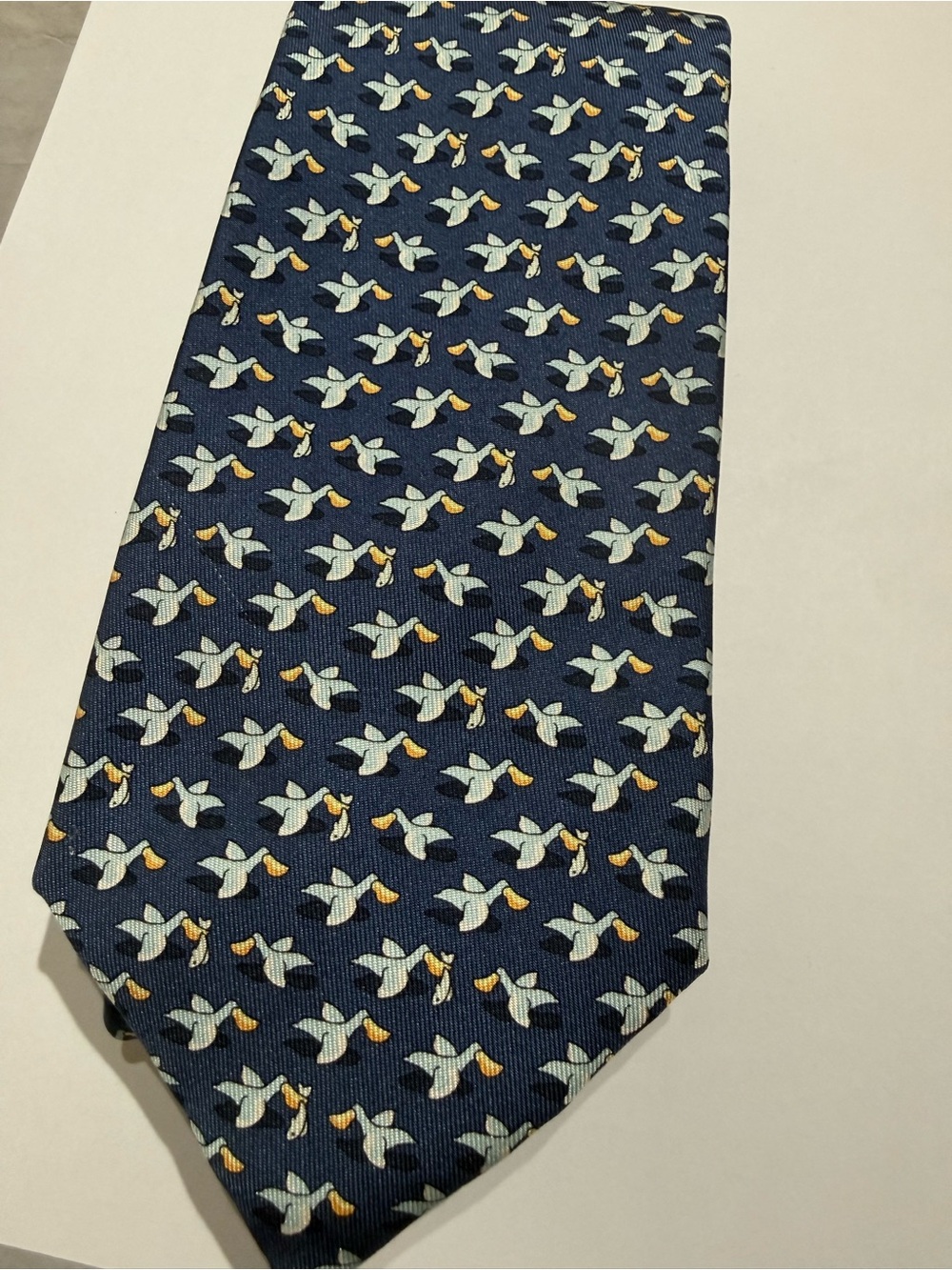 Vineyard Vines Silk Tie Mens Navy Blue Duck Flying Novelty Preppy NWOT